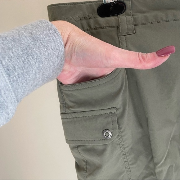 EDDIE Bauer Womens Olive Green Cargo Shorts Outdoor Casual Nylon, Size 14 - Picture 6 of 6